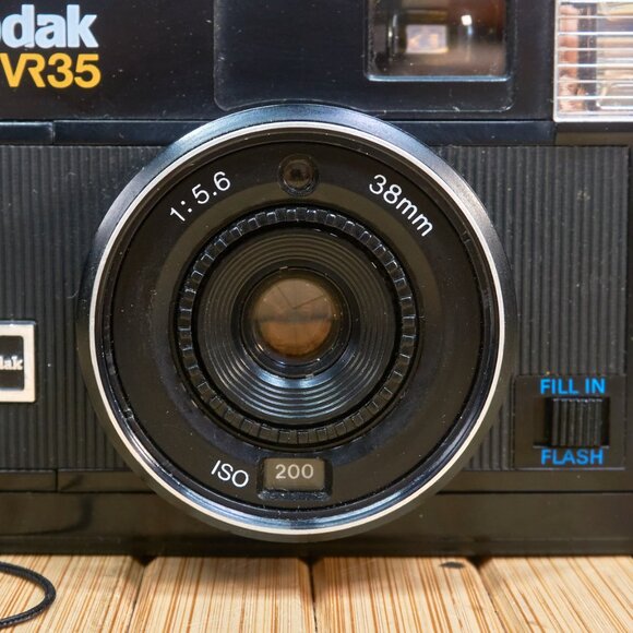 Vintage Kodak VR35 K6 35mm Point-and-Shoot Film Camera - Picture 4 of 9
